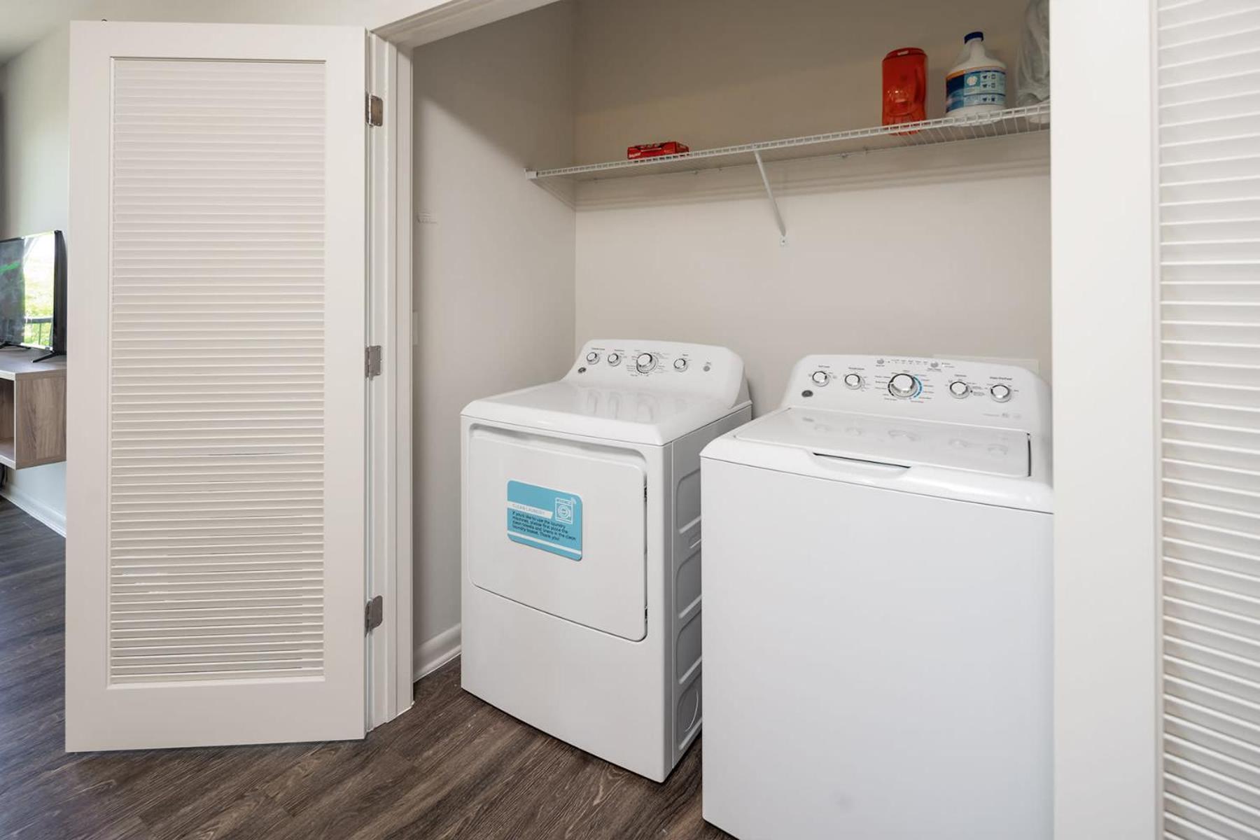 Uptown 4Th Ward Luxury Apt Year-Round Pool Charlotte Eksteriør billede