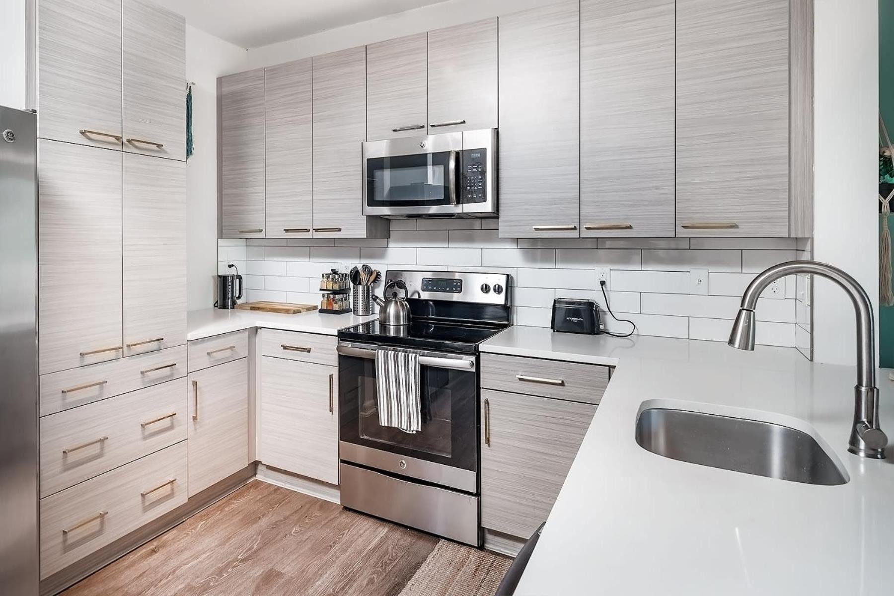 Uptown 4Th Ward Luxury Apt Year-Round Pool Charlotte Eksteriør billede