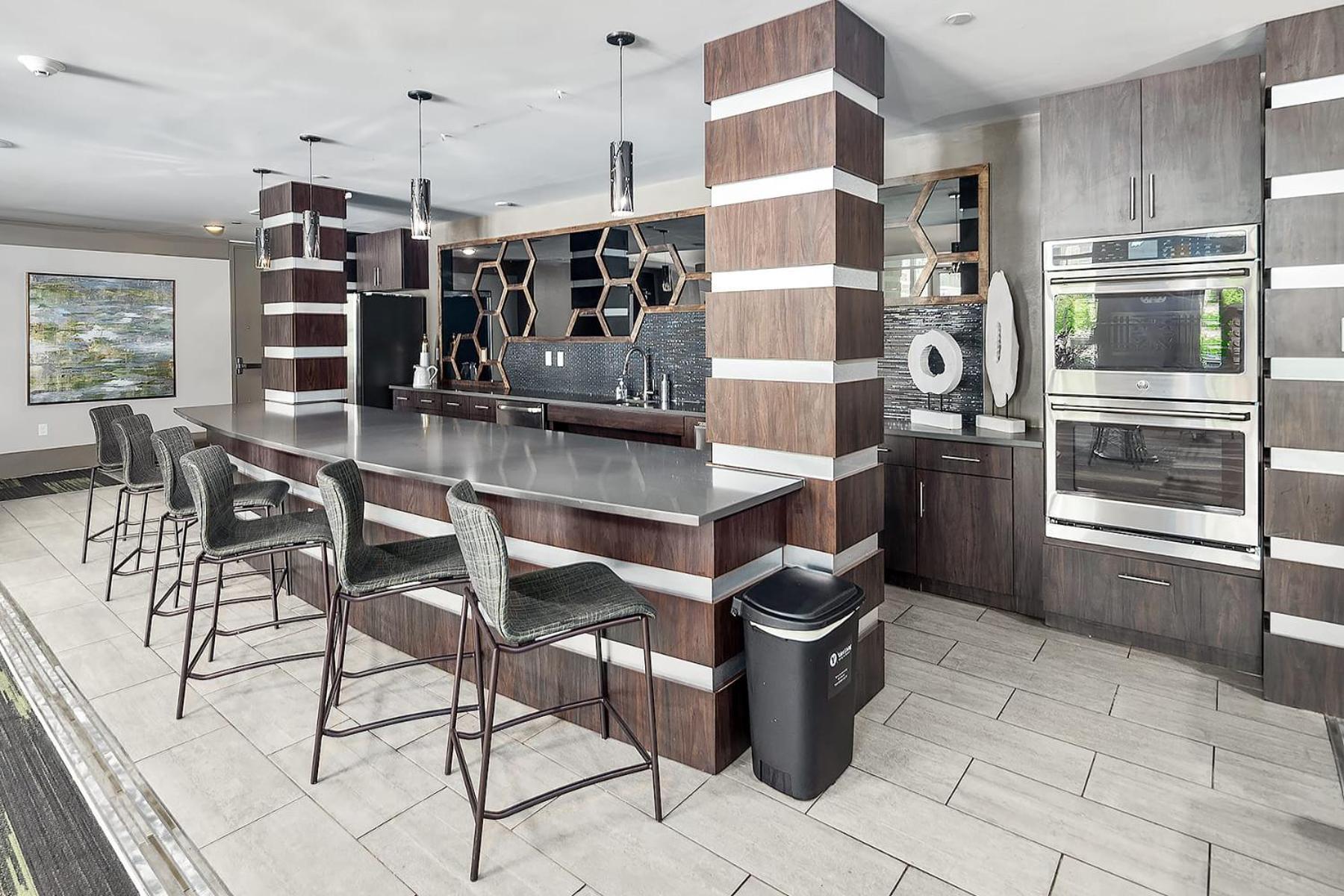 Uptown 4Th Ward Luxury Apt Year-Round Pool Charlotte Eksteriør billede