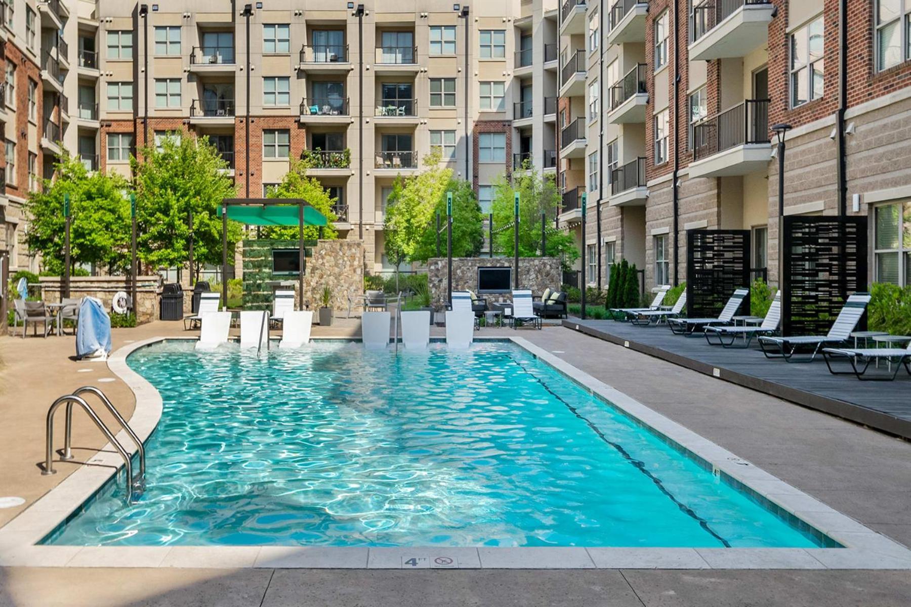Uptown 4Th Ward Luxury Apt Year-Round Pool Charlotte Eksteriør billede